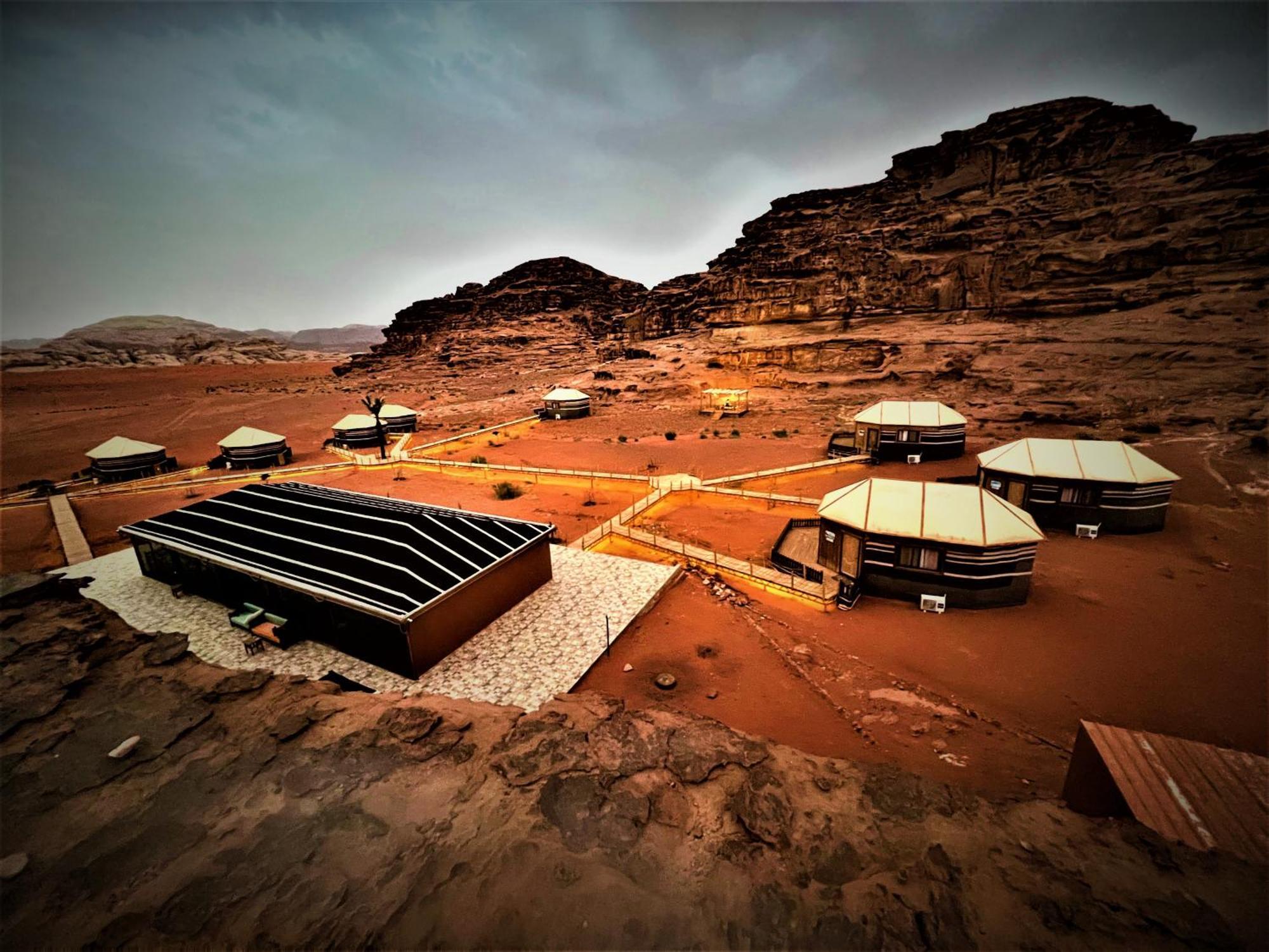 The Villas - Bedouin Boutique Resort Wadi Rum Exterior foto